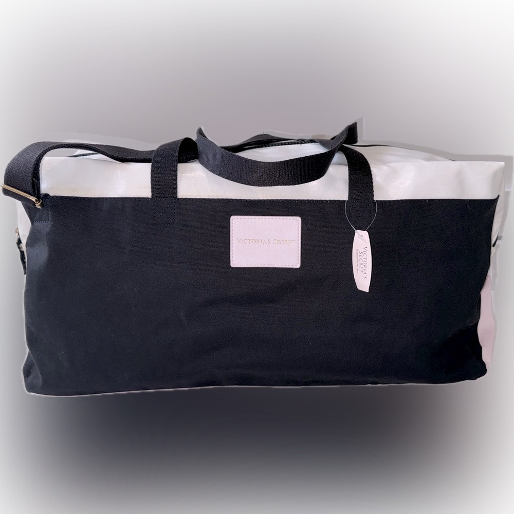 NWT Victoria’s Secret Weekender Gym Bag